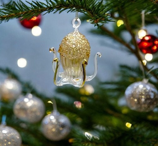 Exquisite Handblown Gold Glass Octopus Ornament - Artisan Holiday Decoration - Unique Christmas Gift Idea - Glass Art