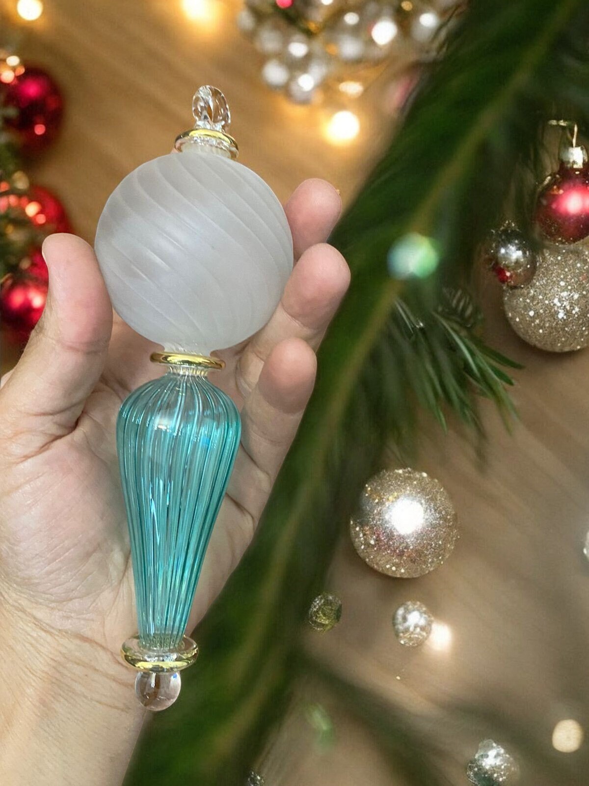 Elegantly Crafted Egyptian Glass Christmas Ornaments - Hand-blown Xmas Tree Decor - Tree Topper Delights - Ideal Holiday Gift