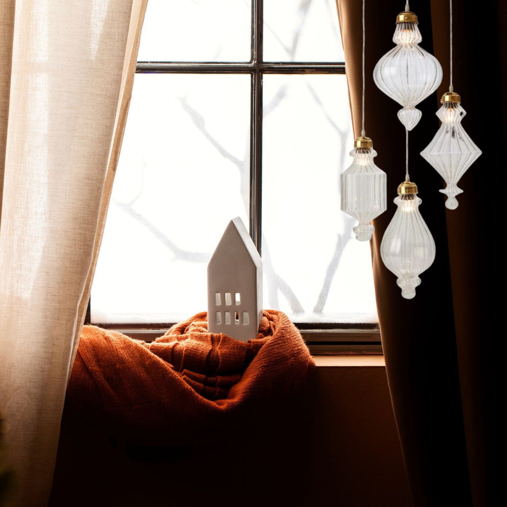 blown glass  pendant light, Unique light fixture, Kitchen décor, Ceiling light, Home décor modern, Light pendants, Dining room  Hanging lamp