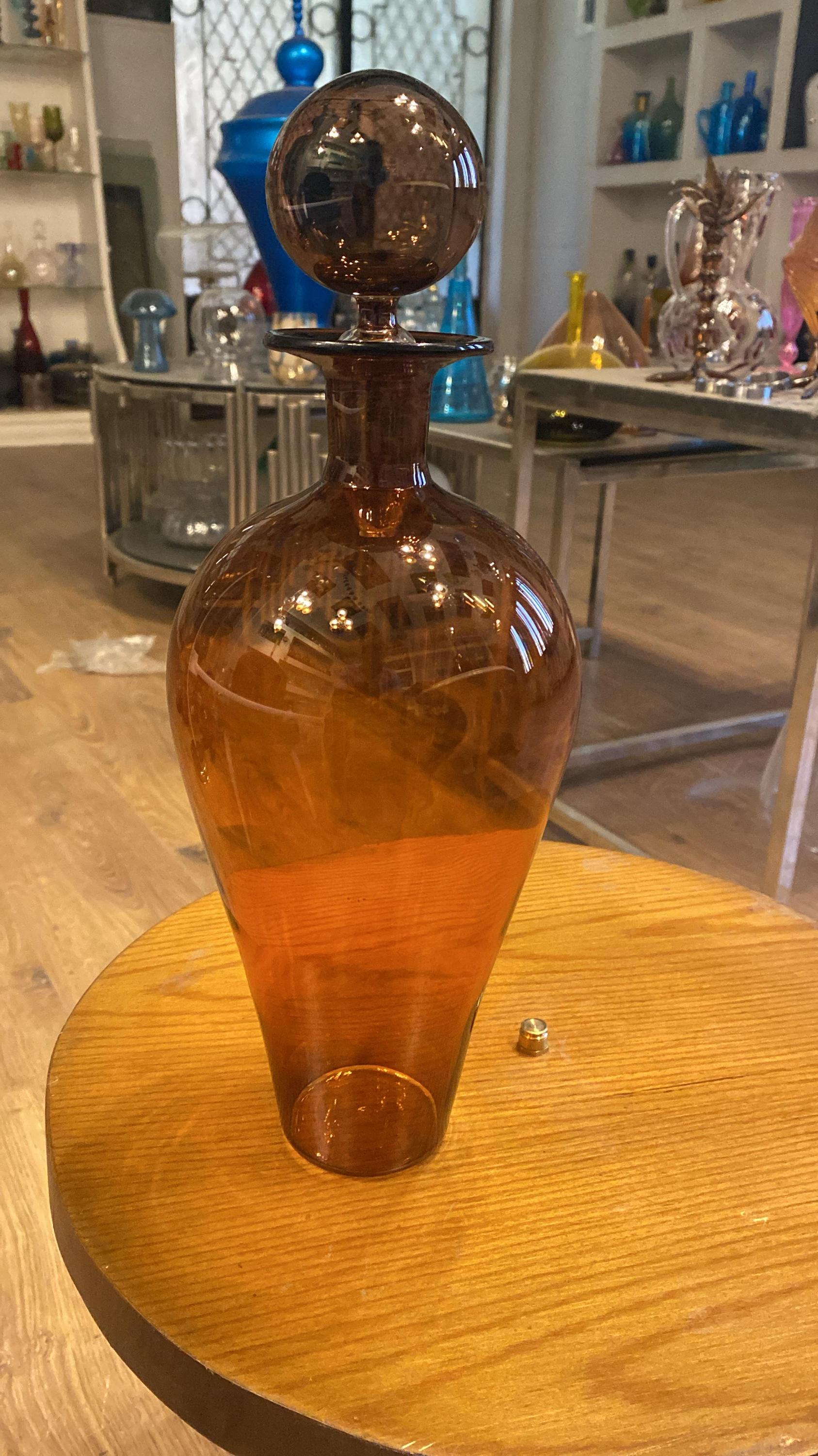 Amber Glass Decanter Set – Handblown Vintage-Style Decorative Bottles for Bar, Shelf, or Table Centerpiece