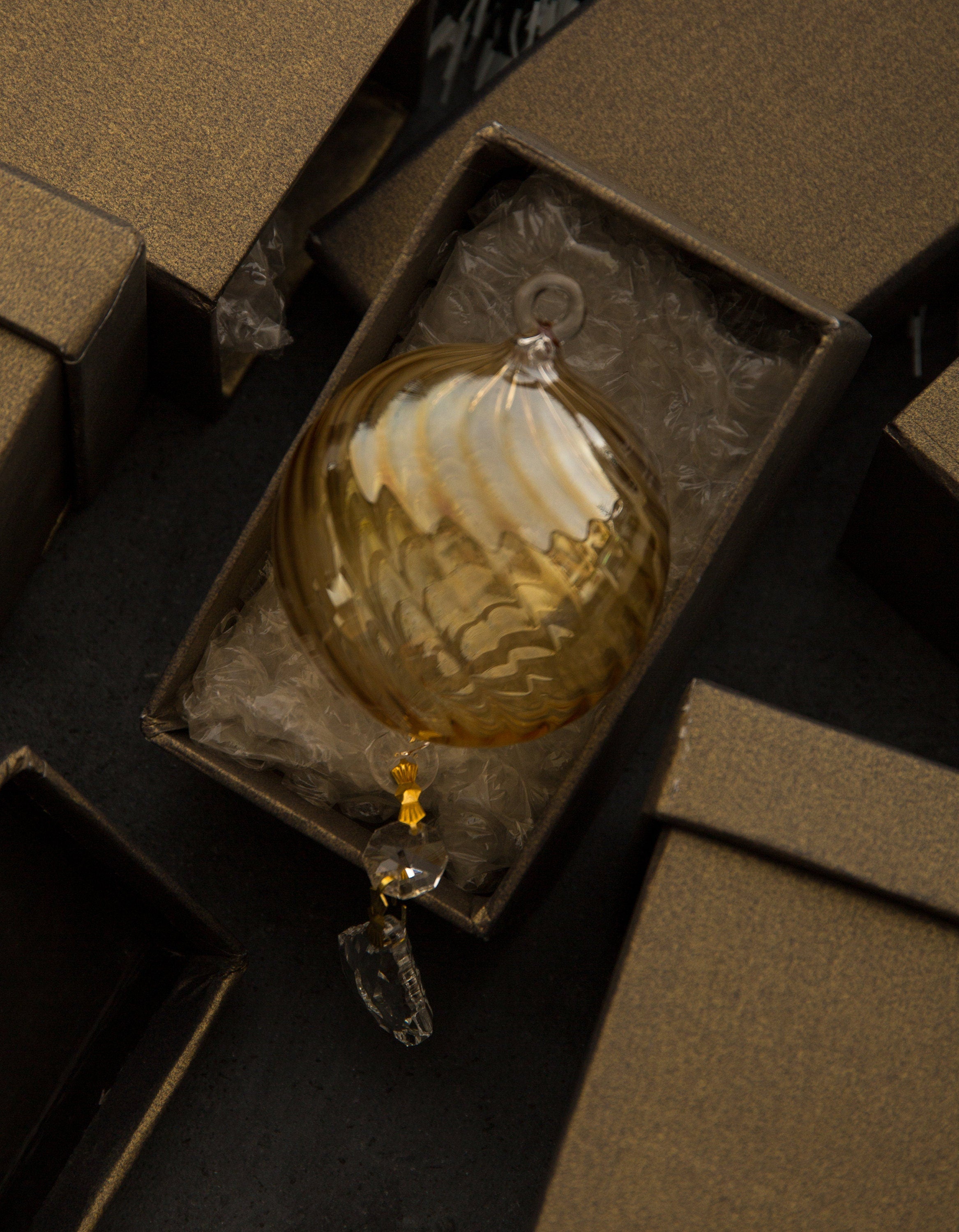 Christmas glass  Ball Ornaments- Adorable Hanging Decorative Xmas Balls for Christmas Tree Decorations Home -holiday gift-gold 2023