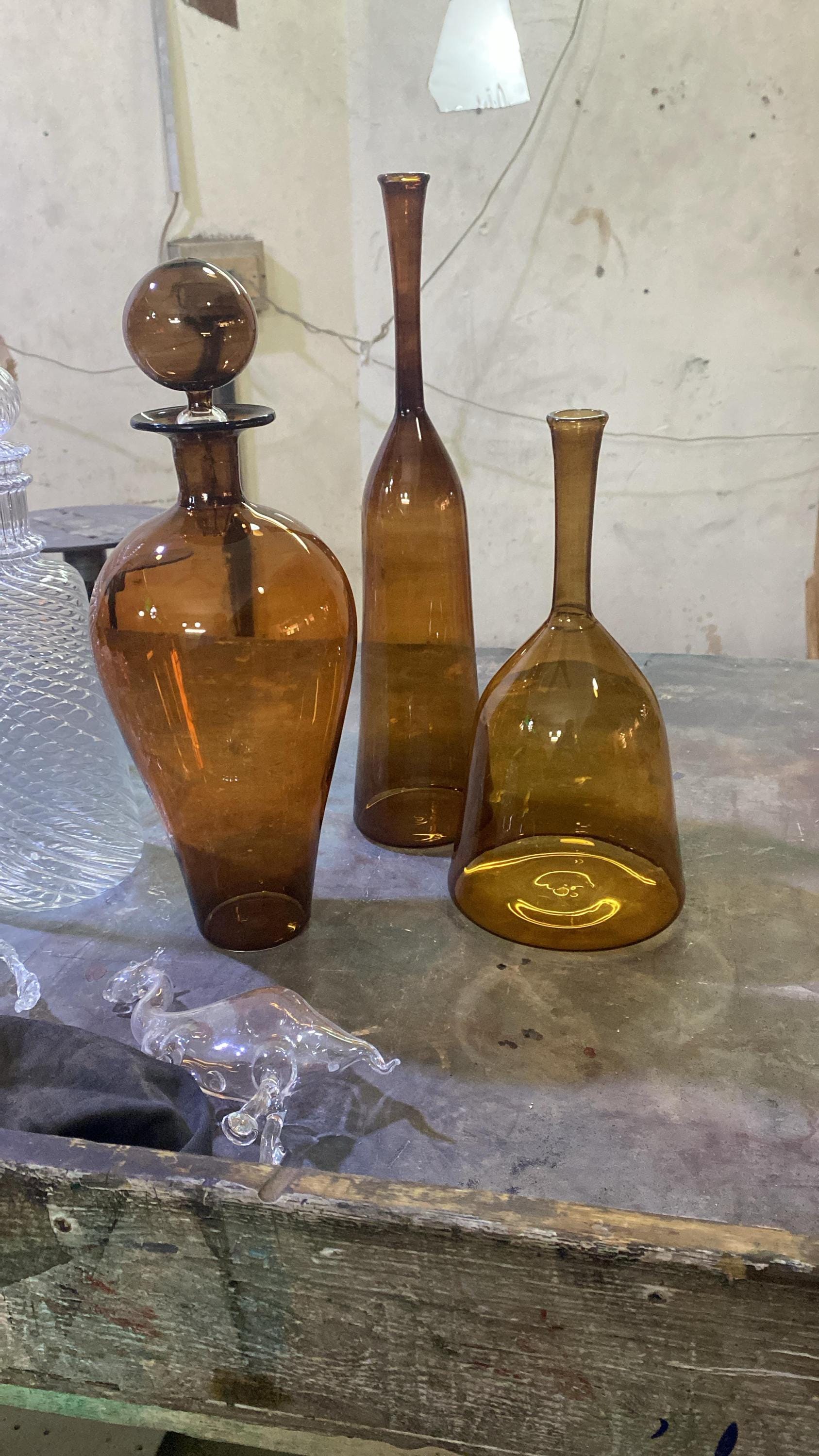 Amber Glass Decanter Set – Handblown Vintage-Style Decorative Bottles for Bar, Shelf, or Table Centerpiece
