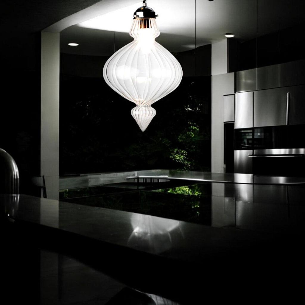Elegant Blown Glass Pendant Light for Modern Spaces - Perfect Kitchen & Dining Room Decoration, Hanging lamp for Dining room