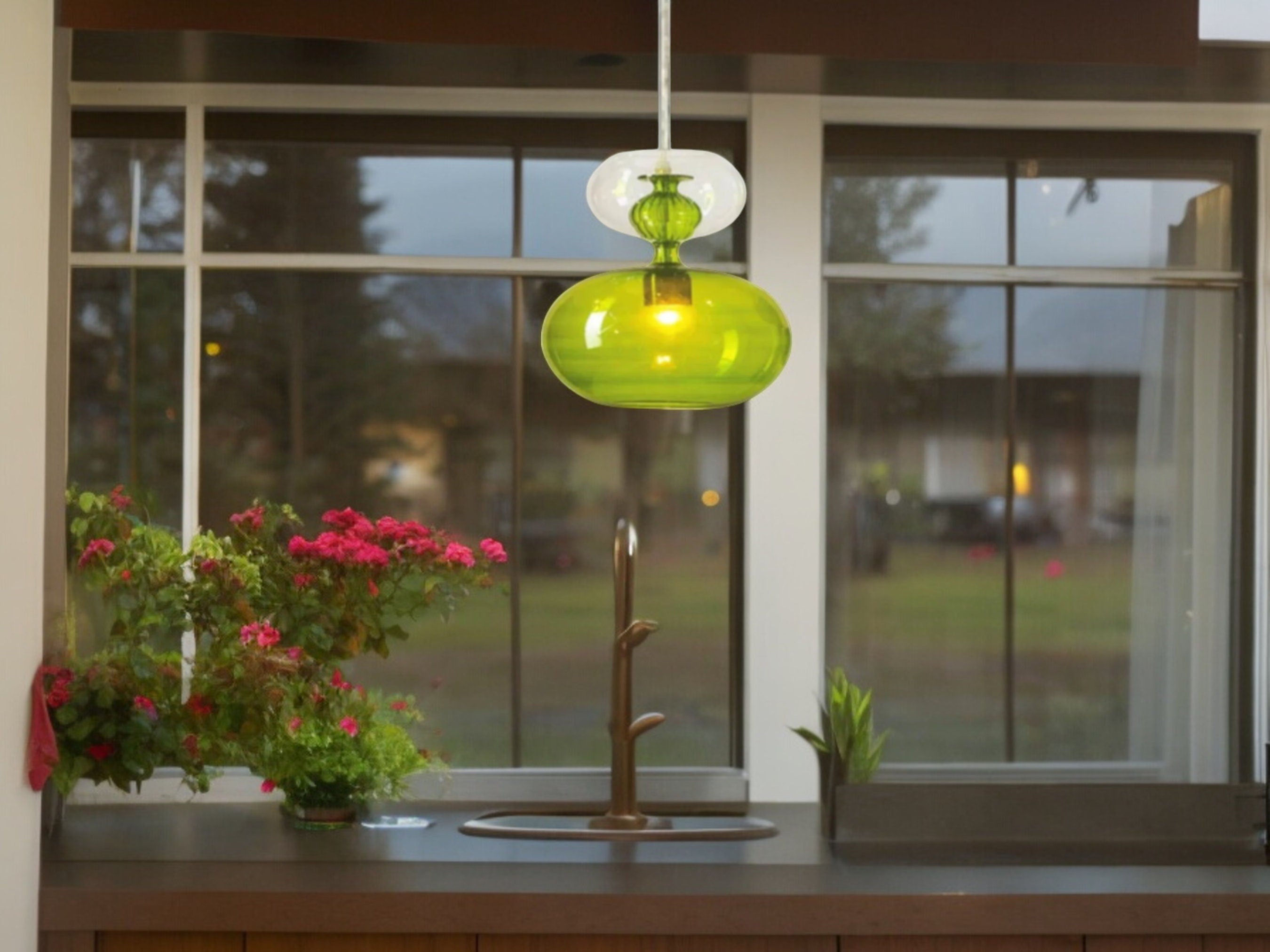 Artistic Blown Glass Pendant Light - Modern Kitchen light Fixture-Stylish Ceiling Decor- Ceiling light-Dining room Hanging lamp