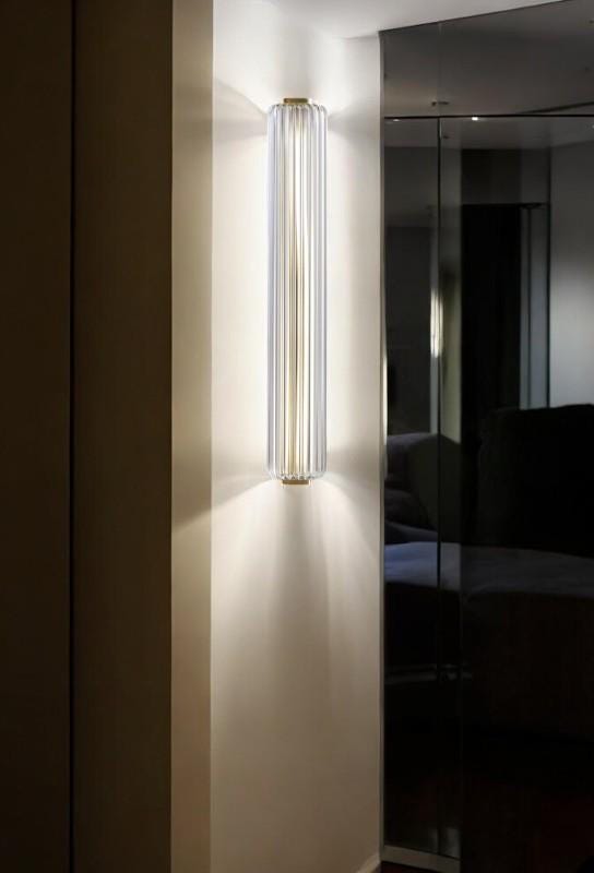 Handmade Linear Glass Wall Sconce | Customizable Artisan Glass Applique for Modern Lighting Design